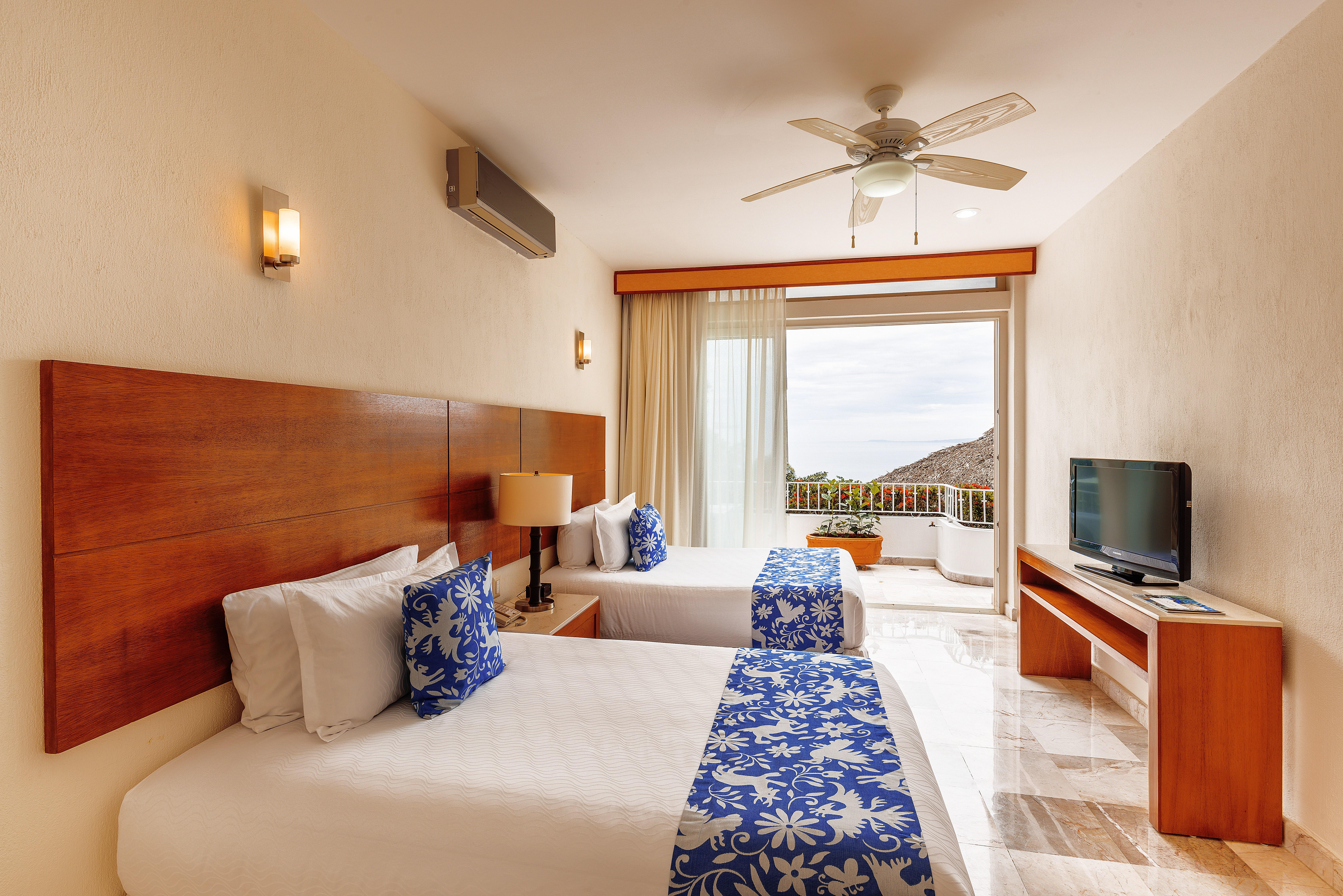 Grand Miramar All Luxury Suites & Residences (Adults Only) Puerto Vallarta Buitenkant foto