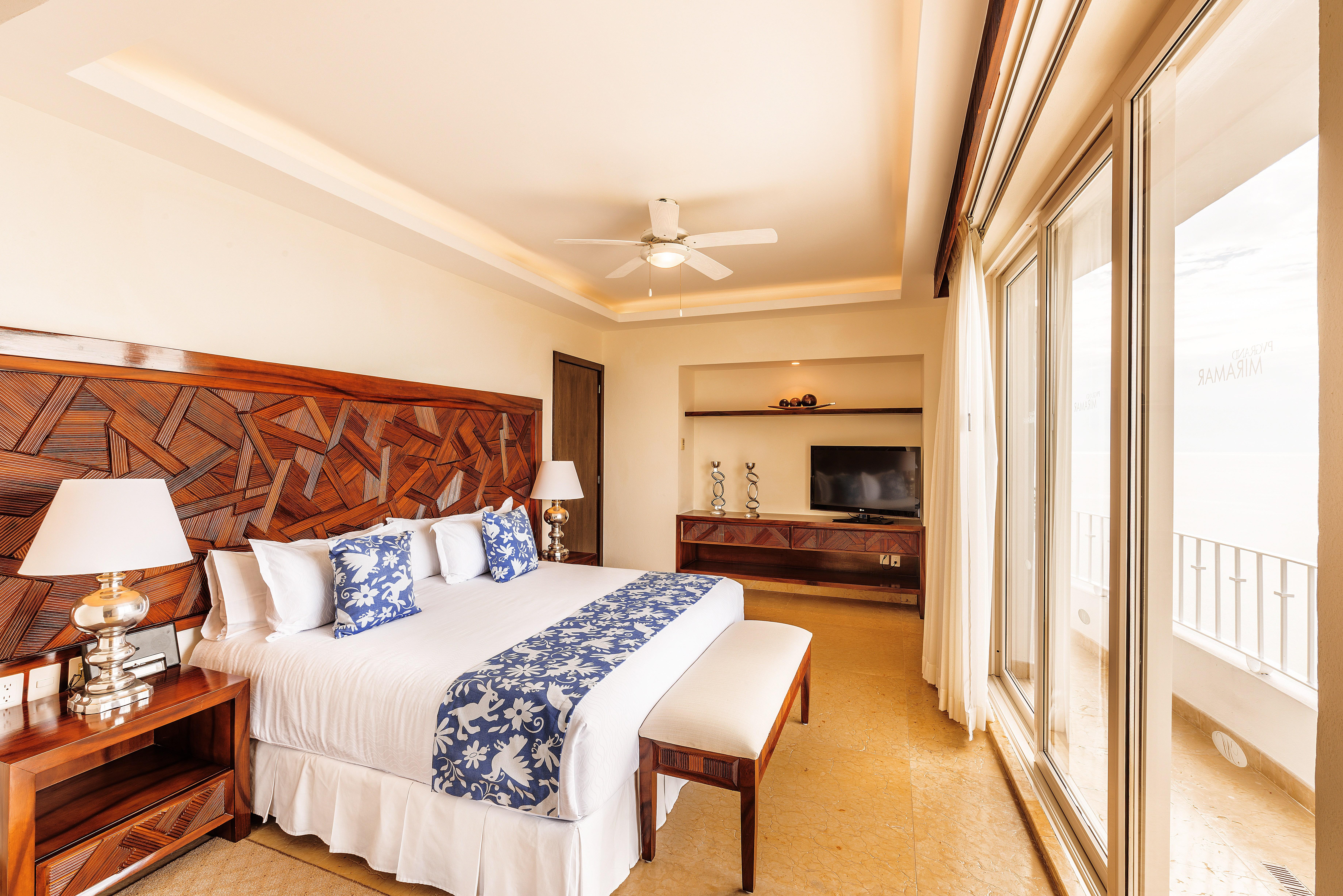 Grand Miramar All Luxury Suites & Residences (Adults Only) Puerto Vallarta Buitenkant foto