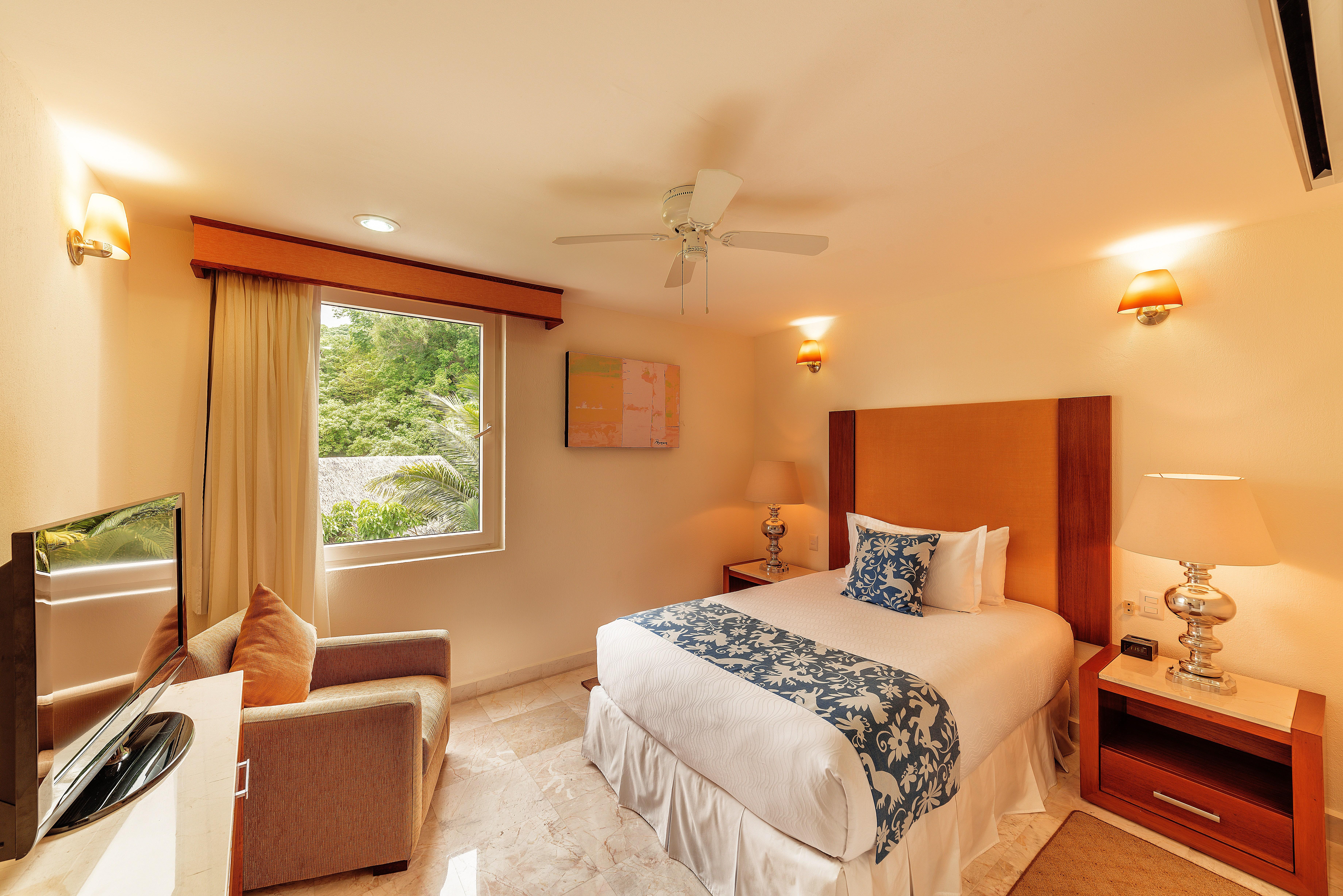 Grand Miramar All Luxury Suites & Residences (Adults Only) Puerto Vallarta Buitenkant foto