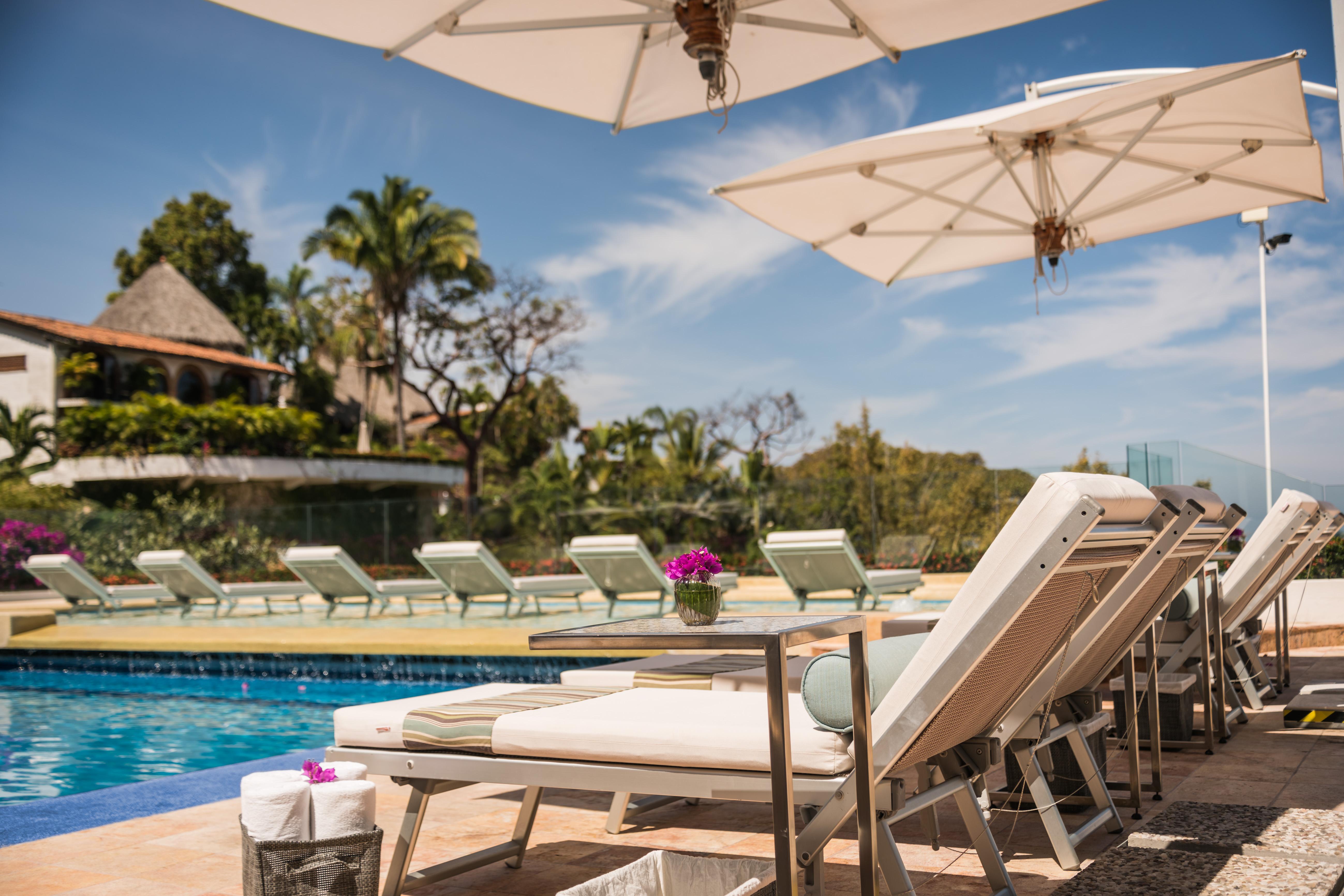 Grand Miramar All Luxury Suites & Residences (Adults Only) Puerto Vallarta Buitenkant foto