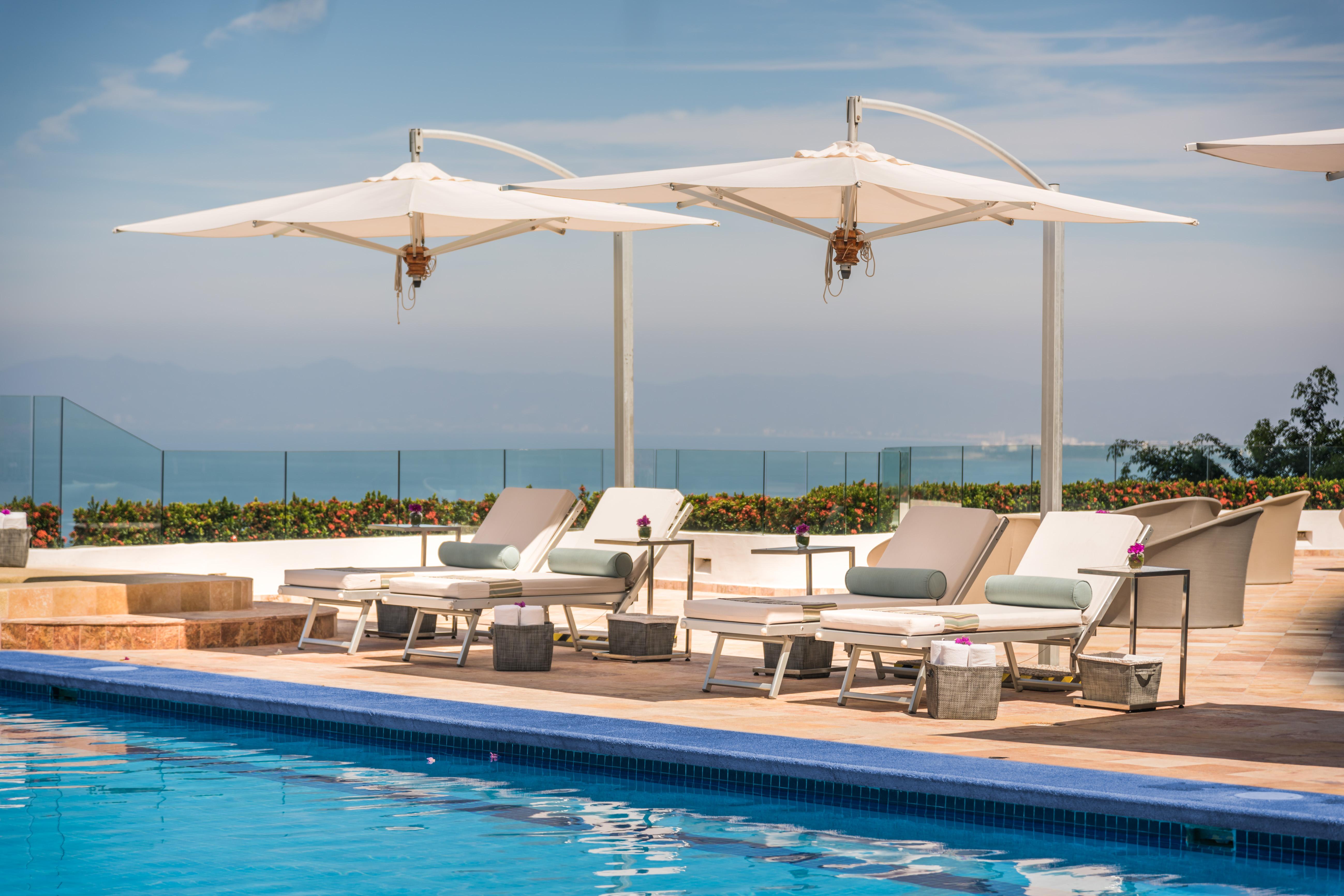 Grand Miramar All Luxury Suites & Residences (Adults Only) Puerto Vallarta Buitenkant foto