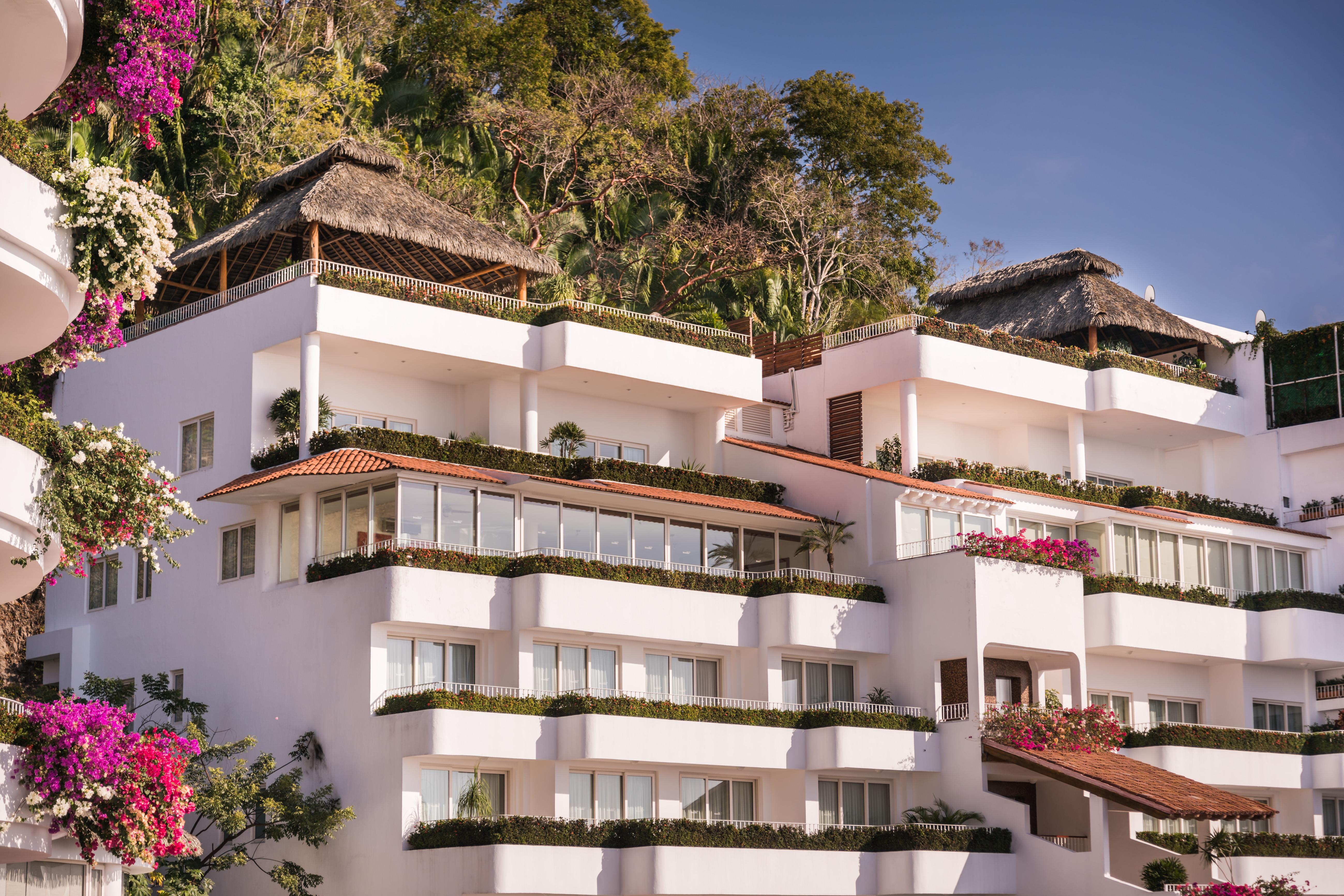Grand Miramar All Luxury Suites & Residences (Adults Only) Puerto Vallarta Buitenkant foto