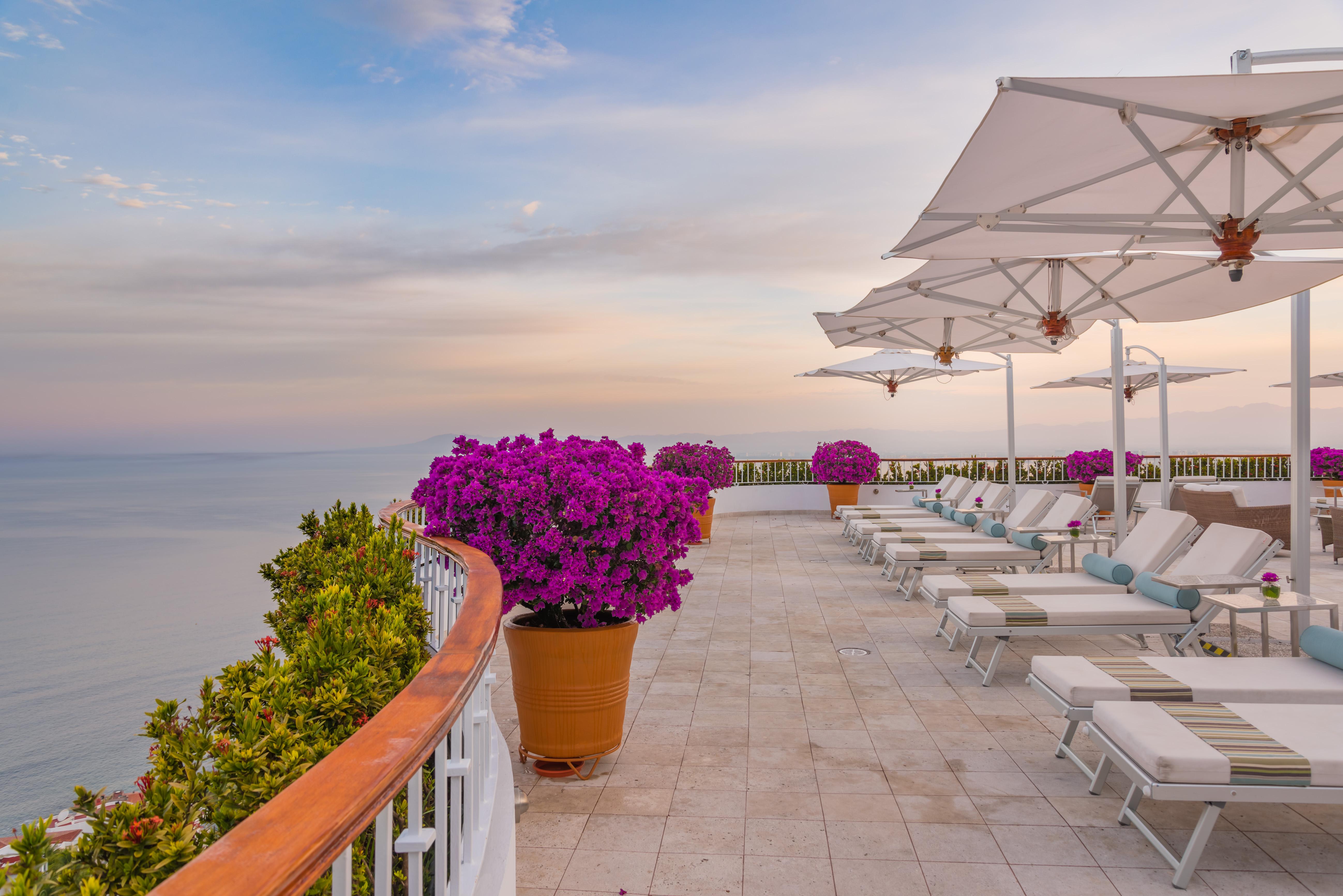 Grand Miramar All Luxury Suites & Residences (Adults Only) Puerto Vallarta Buitenkant foto