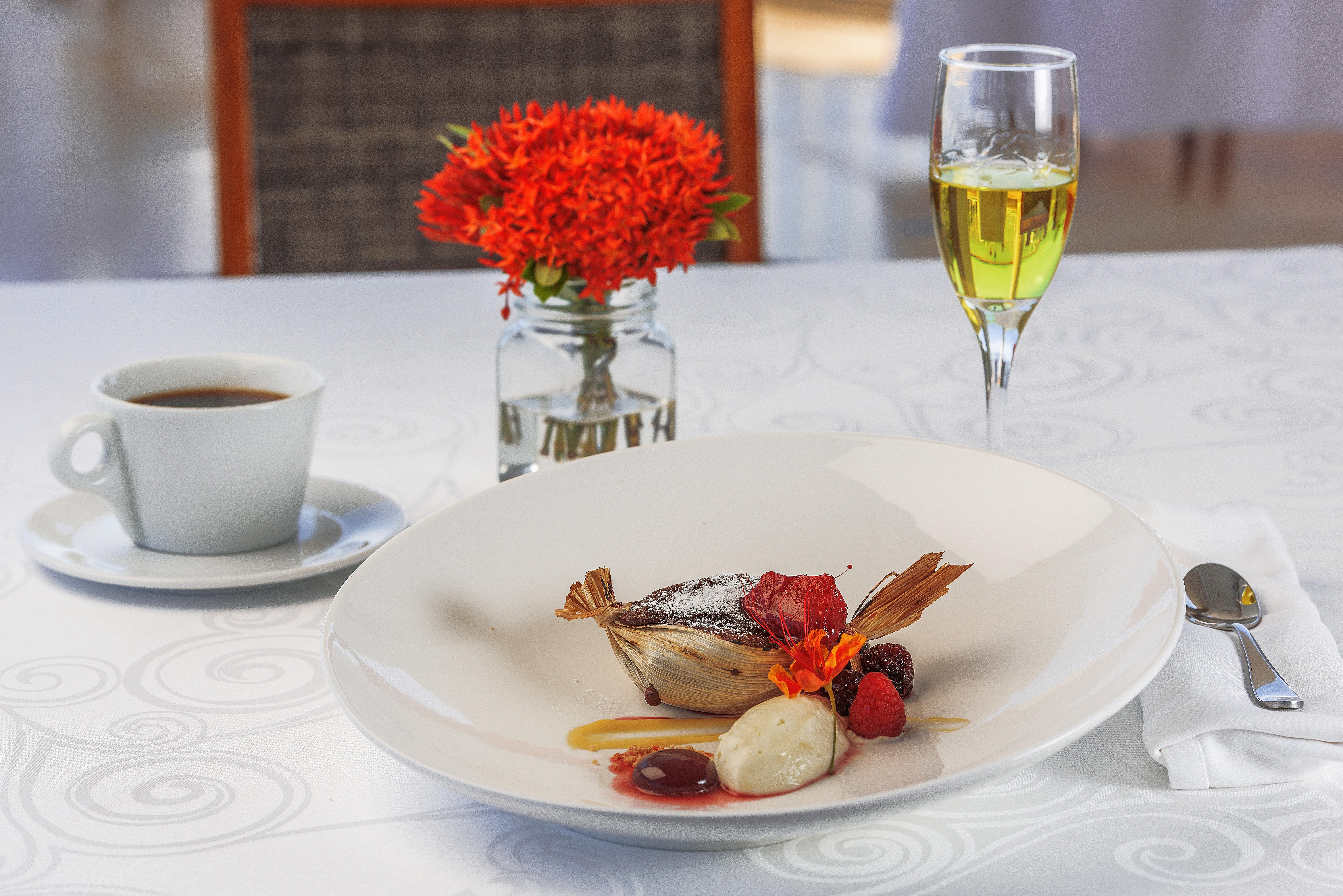Grand Miramar All Luxury Suites & Residences (Adults Only) Puerto Vallarta Buitenkant foto